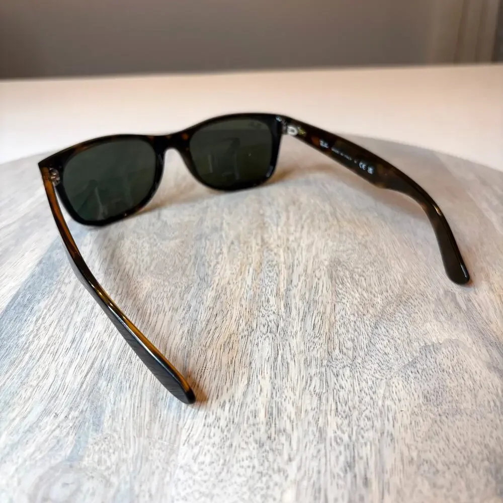 Ray-Ban RB2132 New Wayfarer Tortoise Sunglasses Green Lens 902/L 55mm 18 145